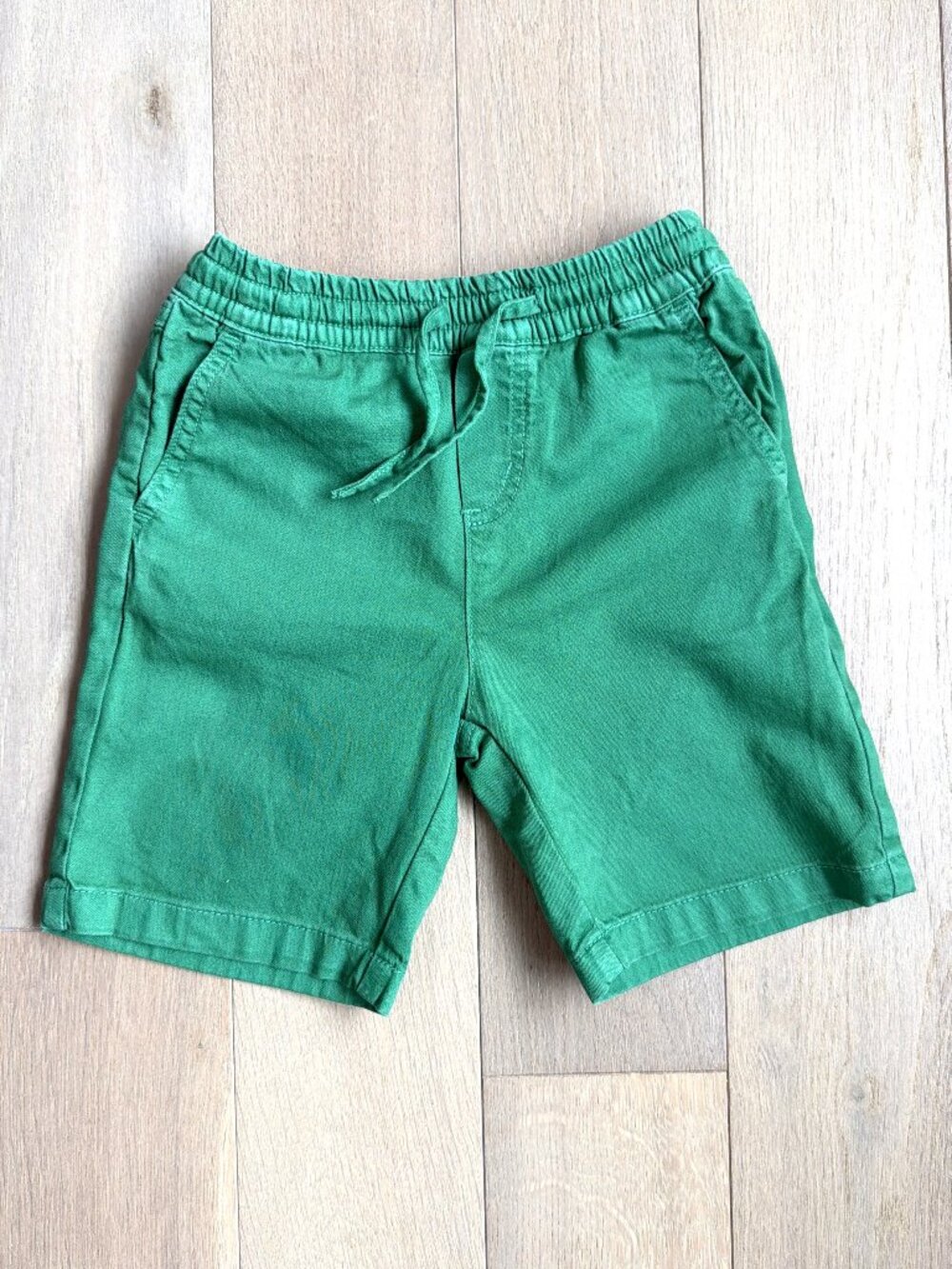 Stella McCartney Kids 4T Boy Green Chino Shorts with Drawstring